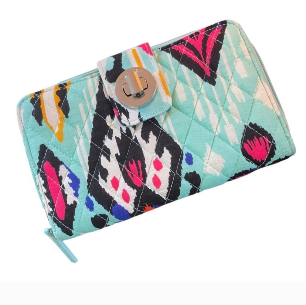 Vera Bradley RFID Turnlock Wallet ~ Pueblo ~ New